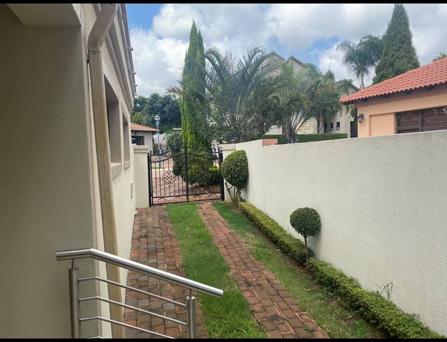 4 BEDROOM GATED ESTATE RENTED IN MOOIKLOOF GARDENS ESTATE